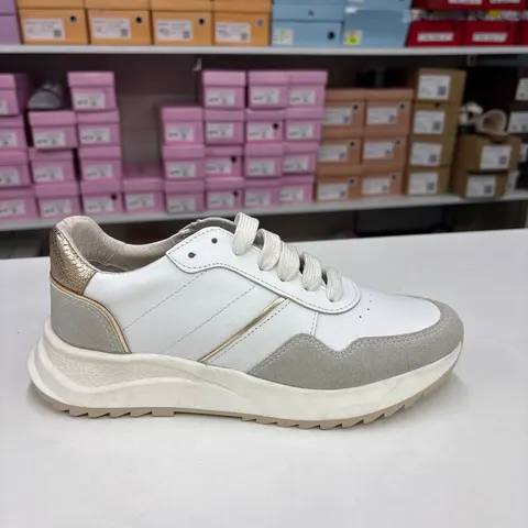 Sneakers Dama albi, cu siret, talpa groasa, comozi