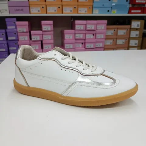 Sneakers Dama 150 996