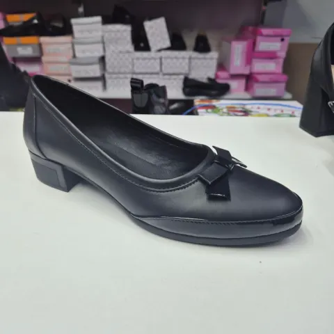 Pantofi Dama negri piele, toc gros 3cm, picior lat L981