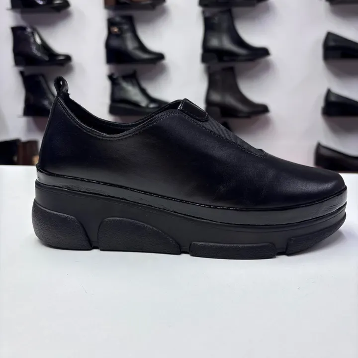 Pantof dama negru slip-on cu elastic lateral si talpa confortabila, profil